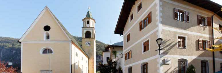 La chiesa di Ora, piccola cittadina immersa nel Giardino del Sudtirolo