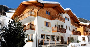 Winter time in the Ultimo valley at the Familyhotel & Residence St. Nikolaus