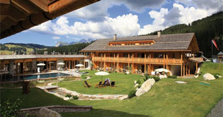 Summer holidays on the Siusi Alps at the Tirler Dolomites Living Hotel