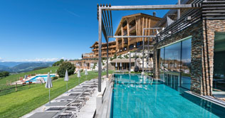 At Castelrotto is situated the Vita Vital Hotel Valentinerhof