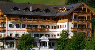 Wellness Hotel Corona is located at Al Plan at the foot of the Kronplatz