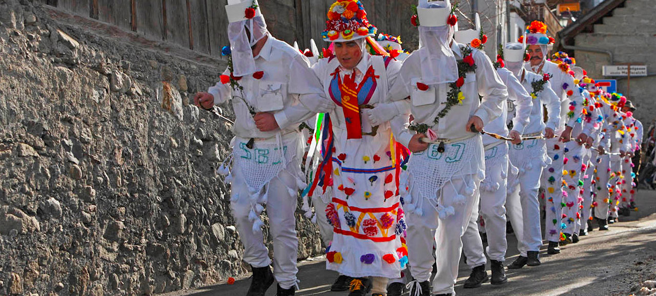 Zusslrennen – La corsa di Carnevale a Prato allo Stelvio