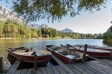 Bote am Völser Weiher