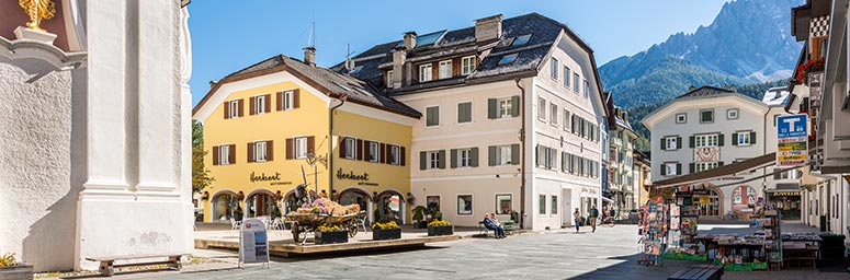 Piazza centrale di San Candido