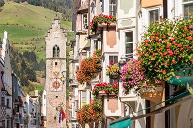 Flowers on the houses of Vipiteno