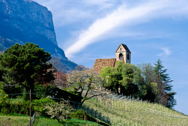 Vista su  San Michele, nella zona del Giardino del Sudtirolo