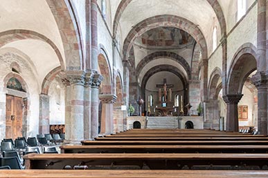 Interno della Collegiata di San Candido