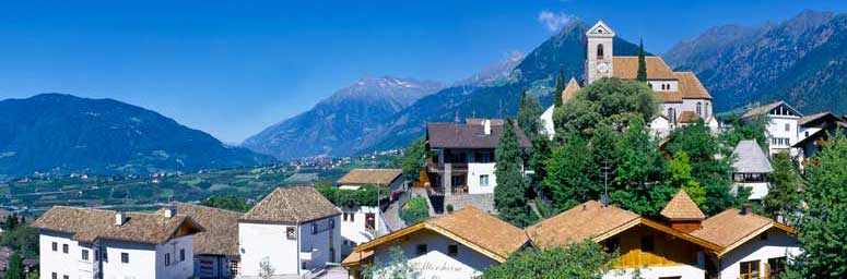 Il paesetto di Scena che si trova sopra la città di Merano