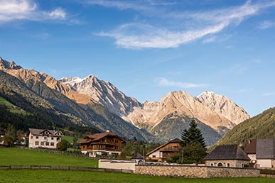 Berge rund um Oberrasen