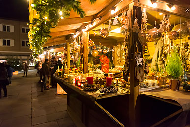 Handwerksprodukte am Weihnachtsmarkt Lana