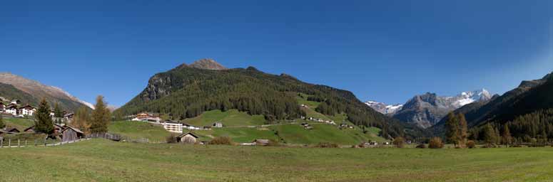 Das Panorama von Rain in Taufers