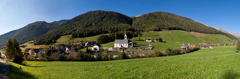 Tures and Aurina valley: view of Predoi