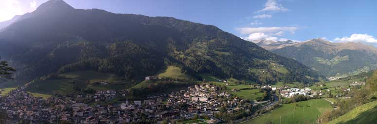 S. Martino in Passiria, the municipality from above and the natural landscape