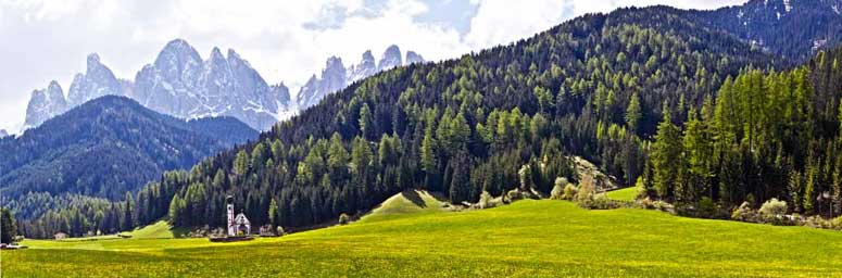 Vista panoramica sulle montagne della Valle Isarco