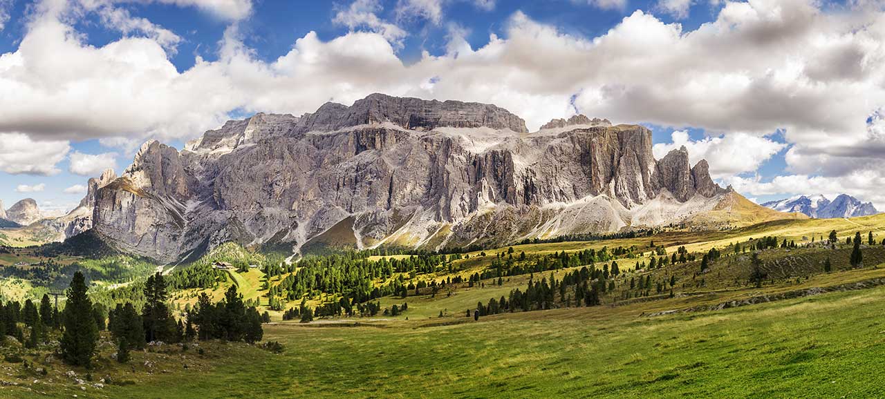 Il gruppo del Sella visto dalla Val Gardena