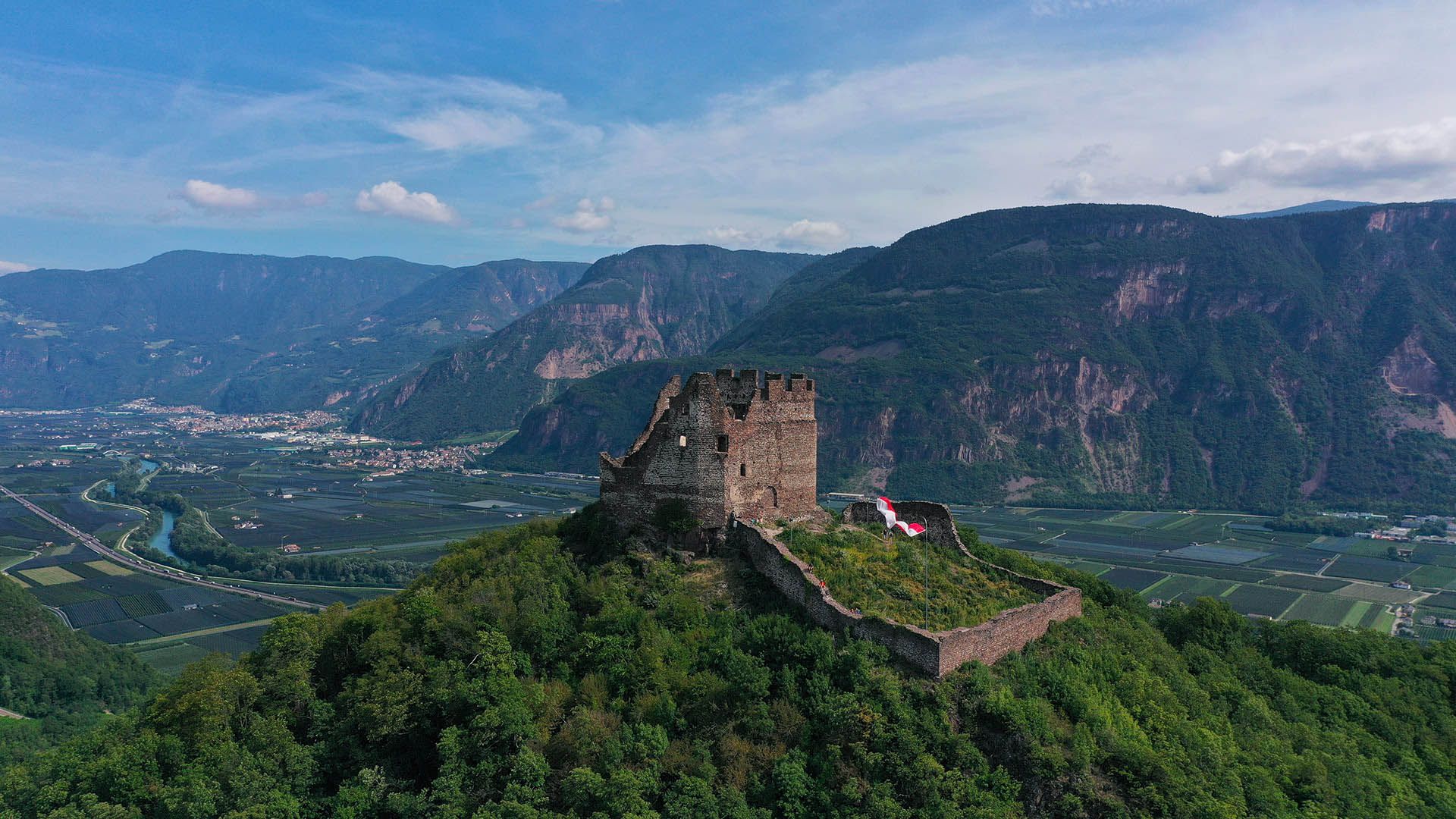 Leuchtenburg und Burg Laimburg