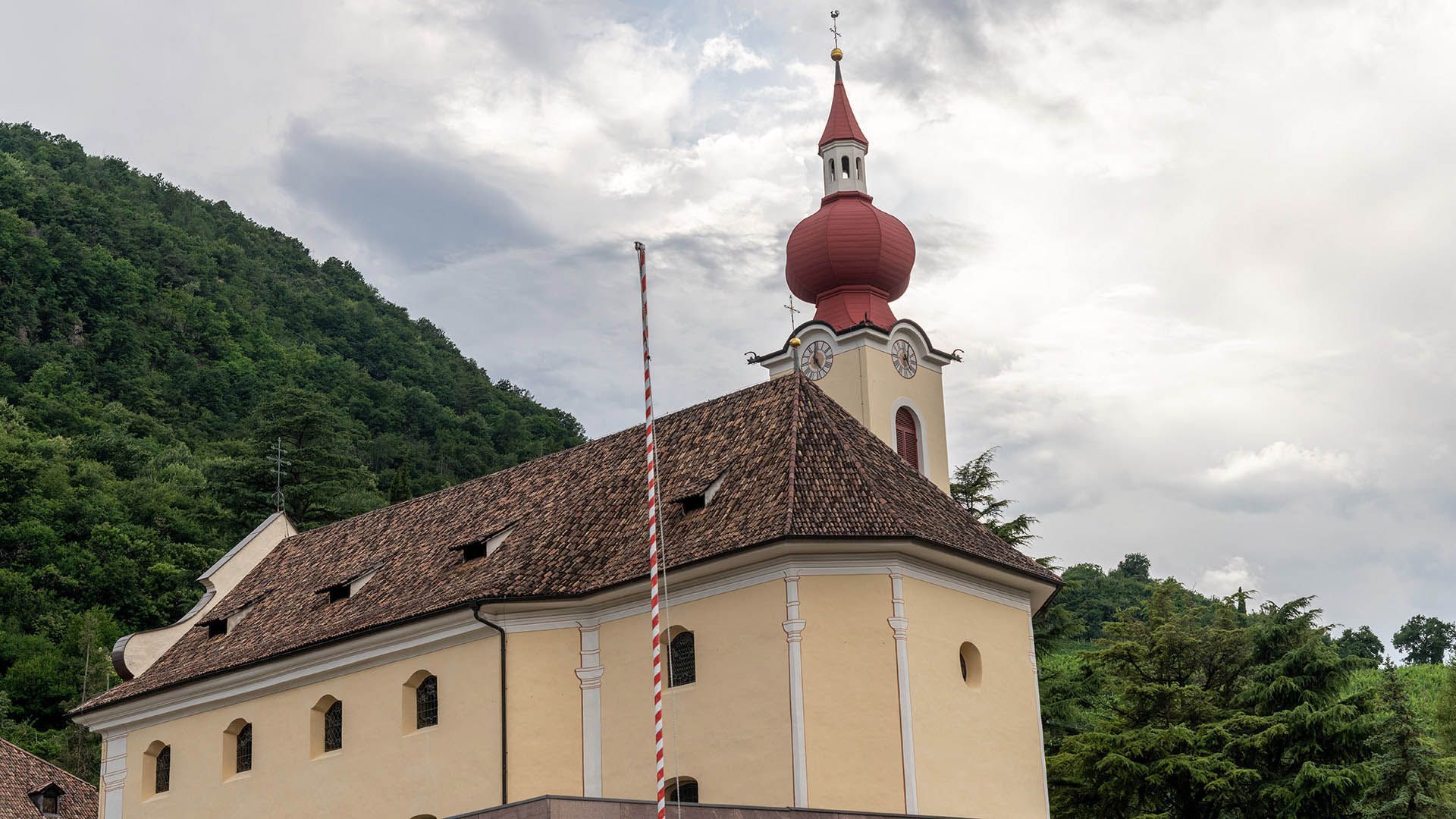 Churches in Nalles and surroundings