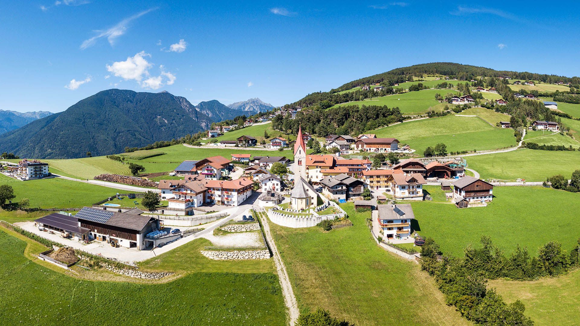 Summer holidays in the Eisack Valley – village of Spinga