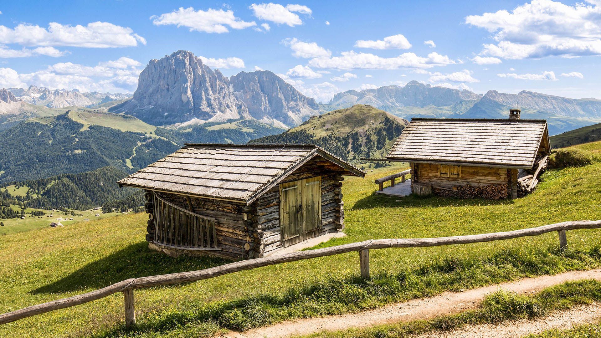 Vista panoramica verso il Sassolungo