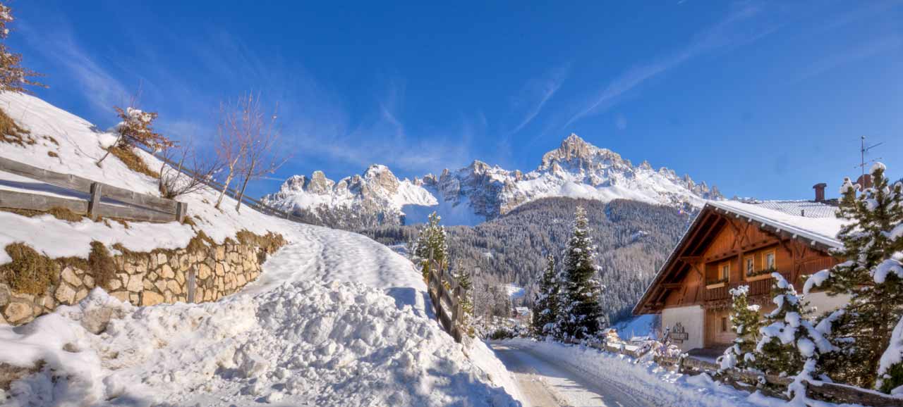 Strade e montagne innevate a Obereggen