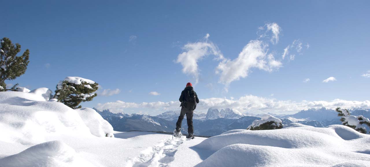 Schneeschuhwanderer auf der Villanderer Alm