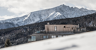 Hotel Ambet in inverno