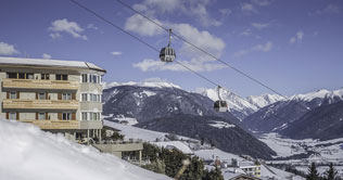 Hotel Kristall - Kronplatz-Resort at the foot of the ski resort Plan de Corones