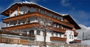 In Gitschberg Jochtal at Maranza is located the Hotel Oberlechner