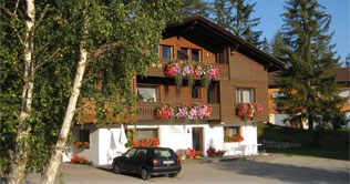 The apartments Ciasa Fornata are at La Villa in Alta Badia