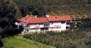 Ferienwohnungen Haus Seerose in Kaltern auf der Weinstrasse im Südtirols Süden