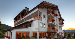 Hotel Antermoia in Untermoi beim Kronplatz