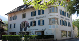 Hotel Elefant at Ora / Auer. 