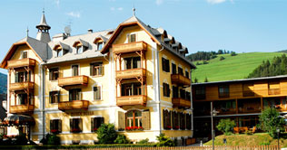 Hotel Monte Sella in St. Vigil in Enneberg / Kronplatz