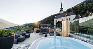 Suites and Apartments Viel Nois at Funes Valley