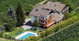 Pension Wiesenhof in Lana South Tyrol